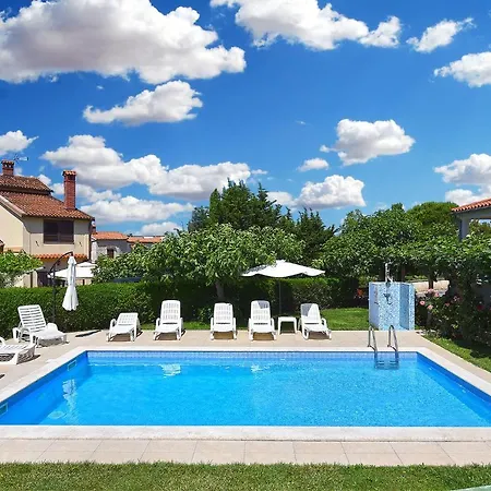 Double With Pool 2261 Gæstehus 3*