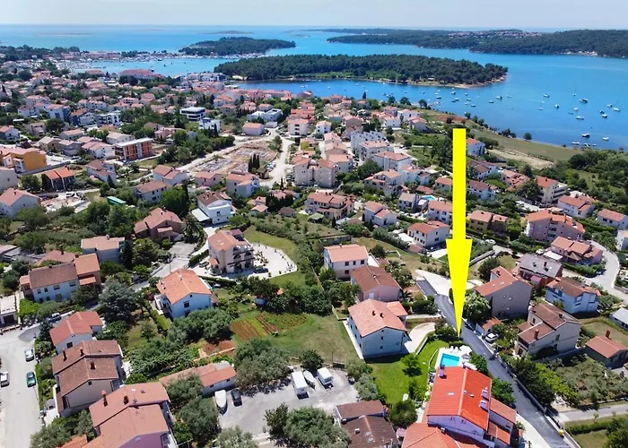 Double With Pool 2261 Konukevi 3*