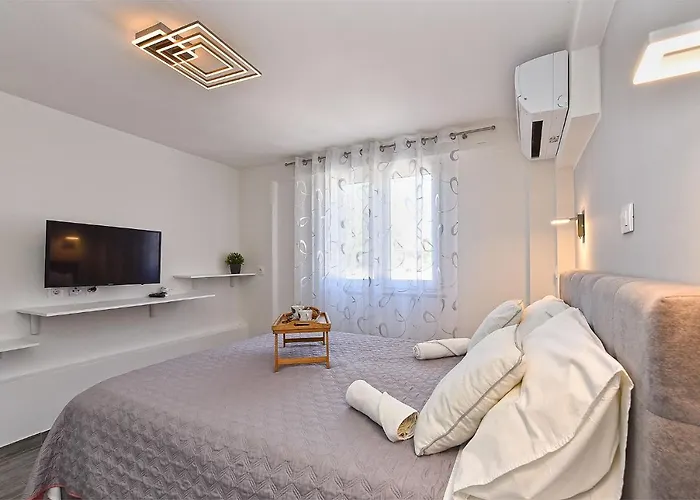 Gostinjska kuća Double With Pool 2261 Medulin