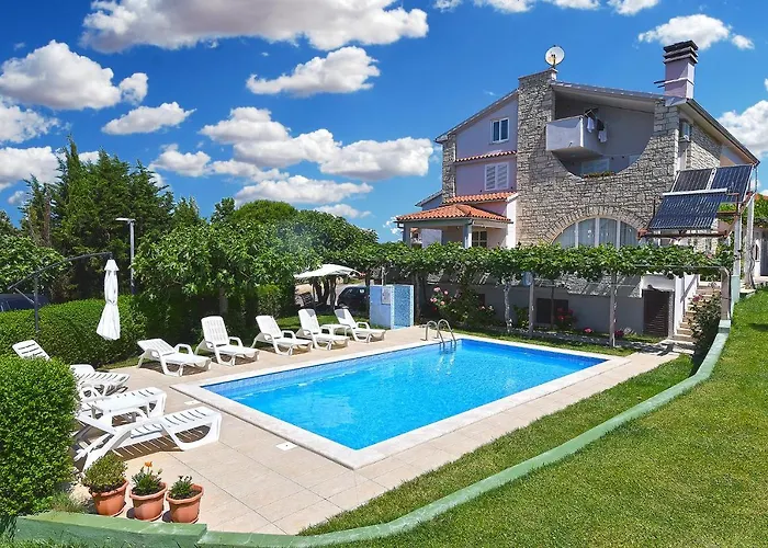 Double With Pool 2261 3* Medulin